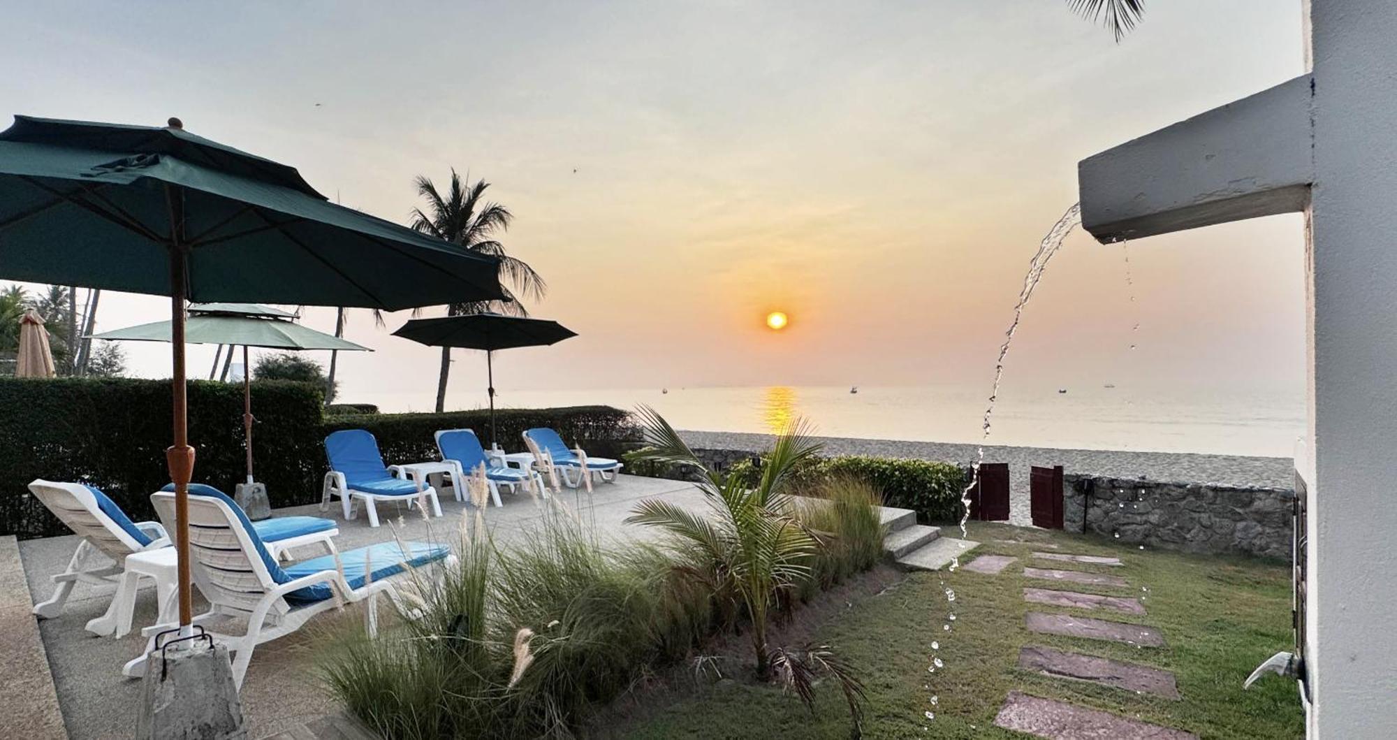 Absolute Beachfront Villa Banhuajjang Kültér fotó