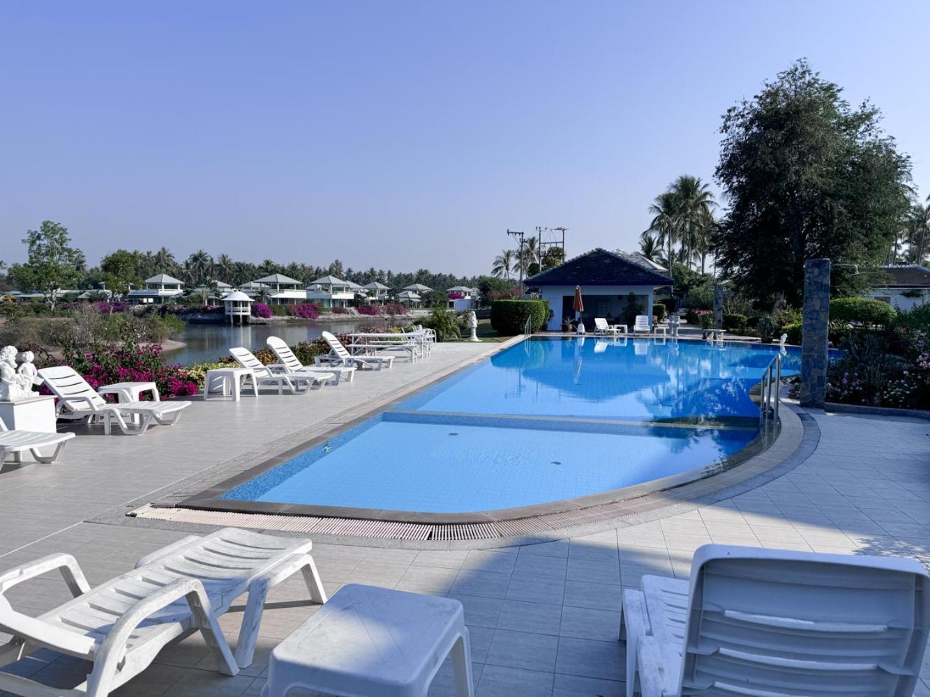 Absolute Beachfront Villa Banhuajjang Kültér fotó